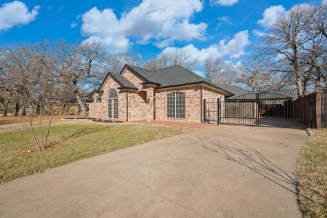 905 Evandale Road Burleson TX 76028