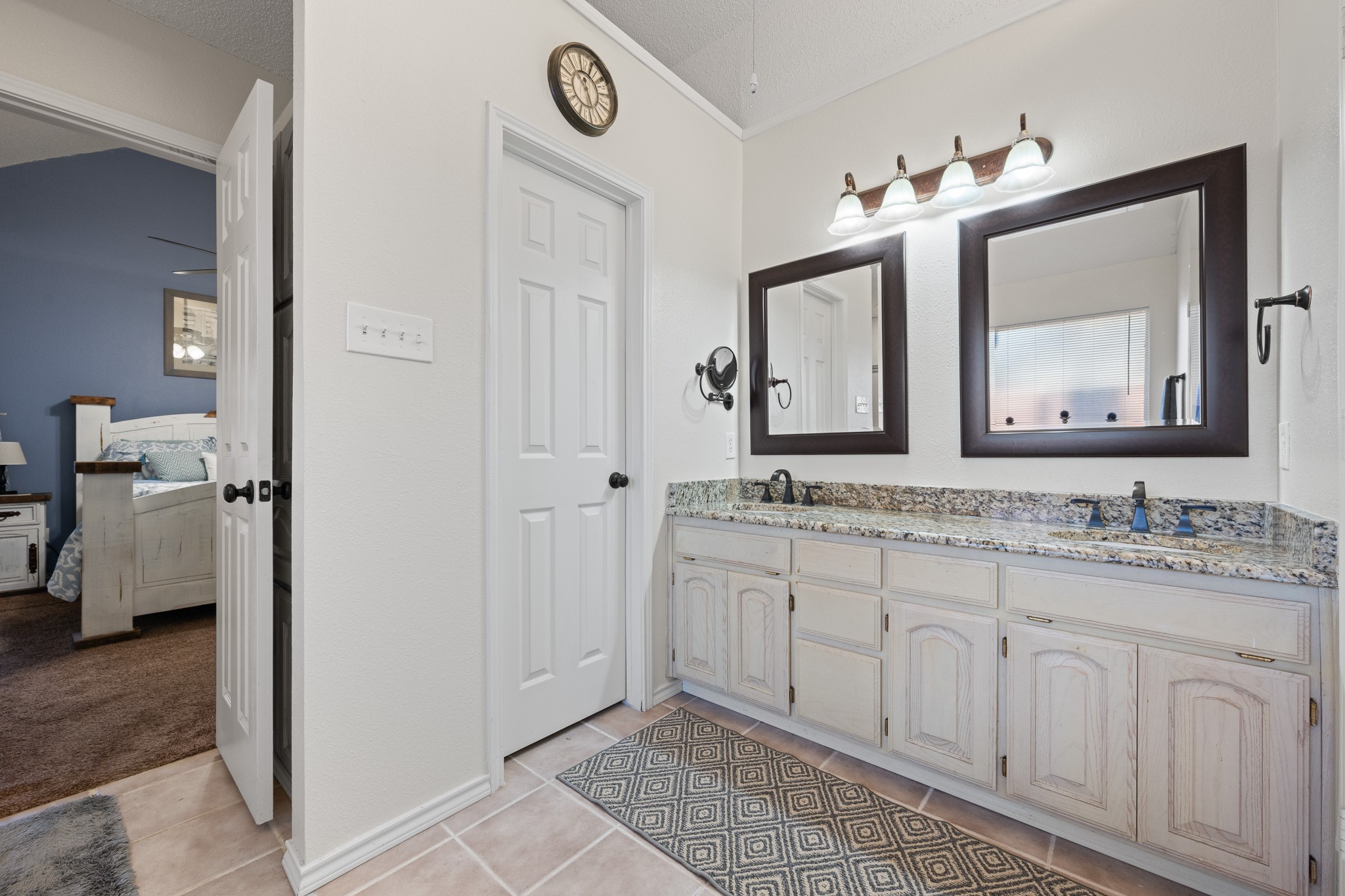 905 Evandale Road Burleson TX 76028