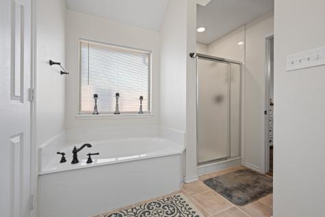 905 Evandale Road Burleson TX 76028
