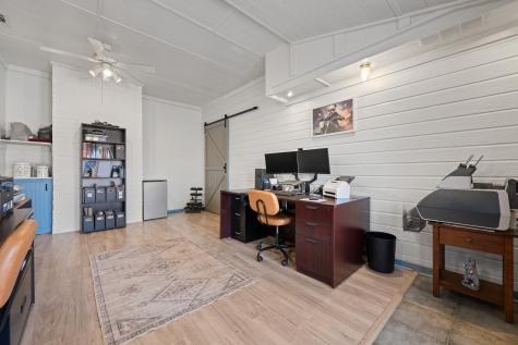 905 Evandale Road Burleson TX 76028