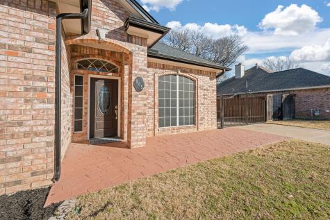 905 Evandale Road Burleson TX 76028