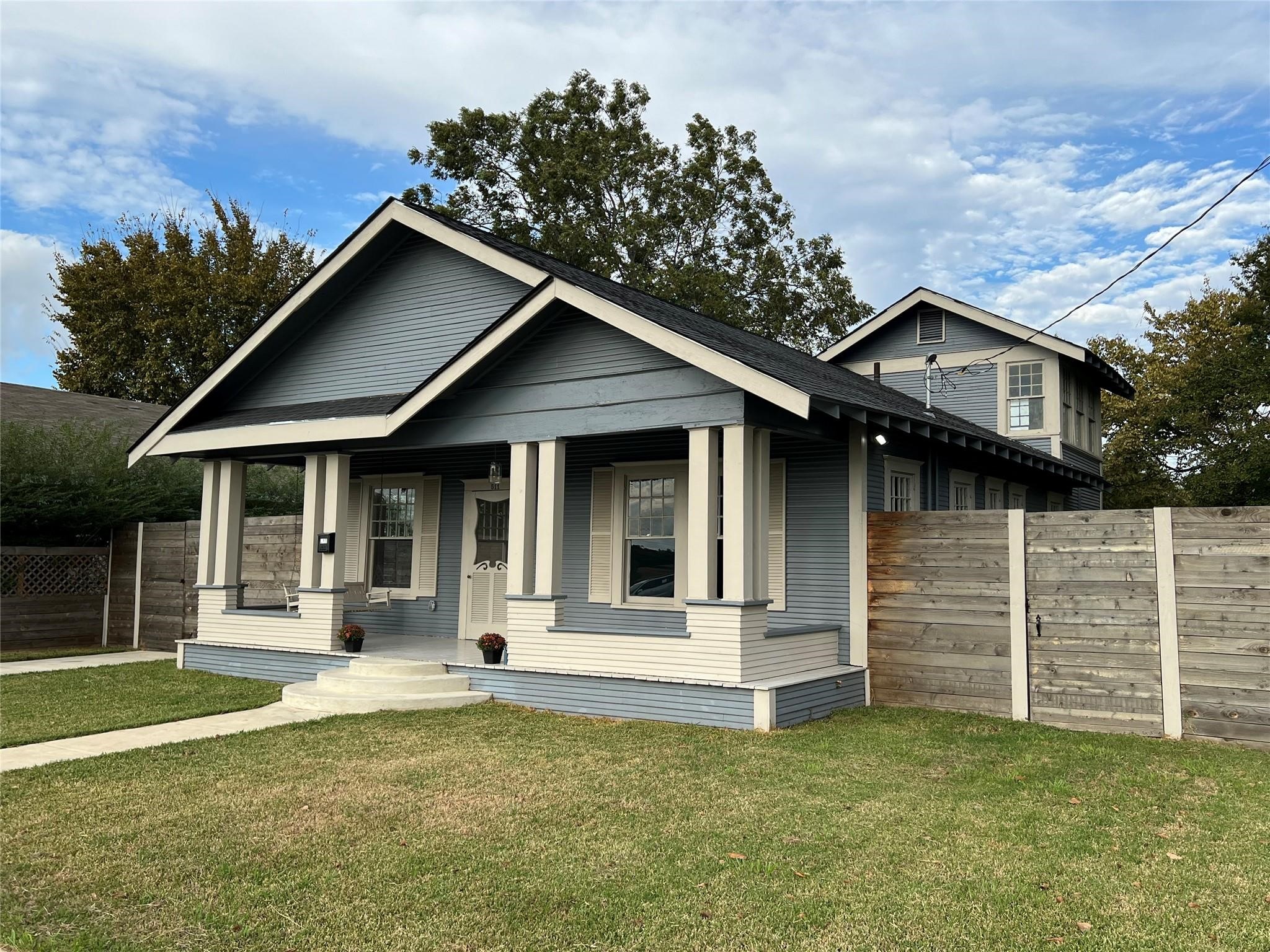 511 N Beaton Street Corsicana TX 75110