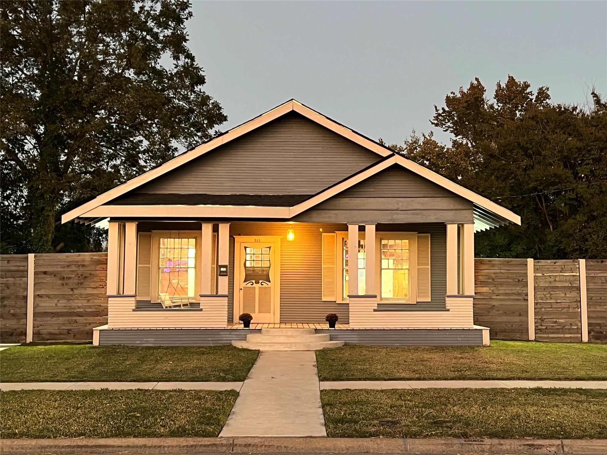 511 N Beaton Street Corsicana TX 75110