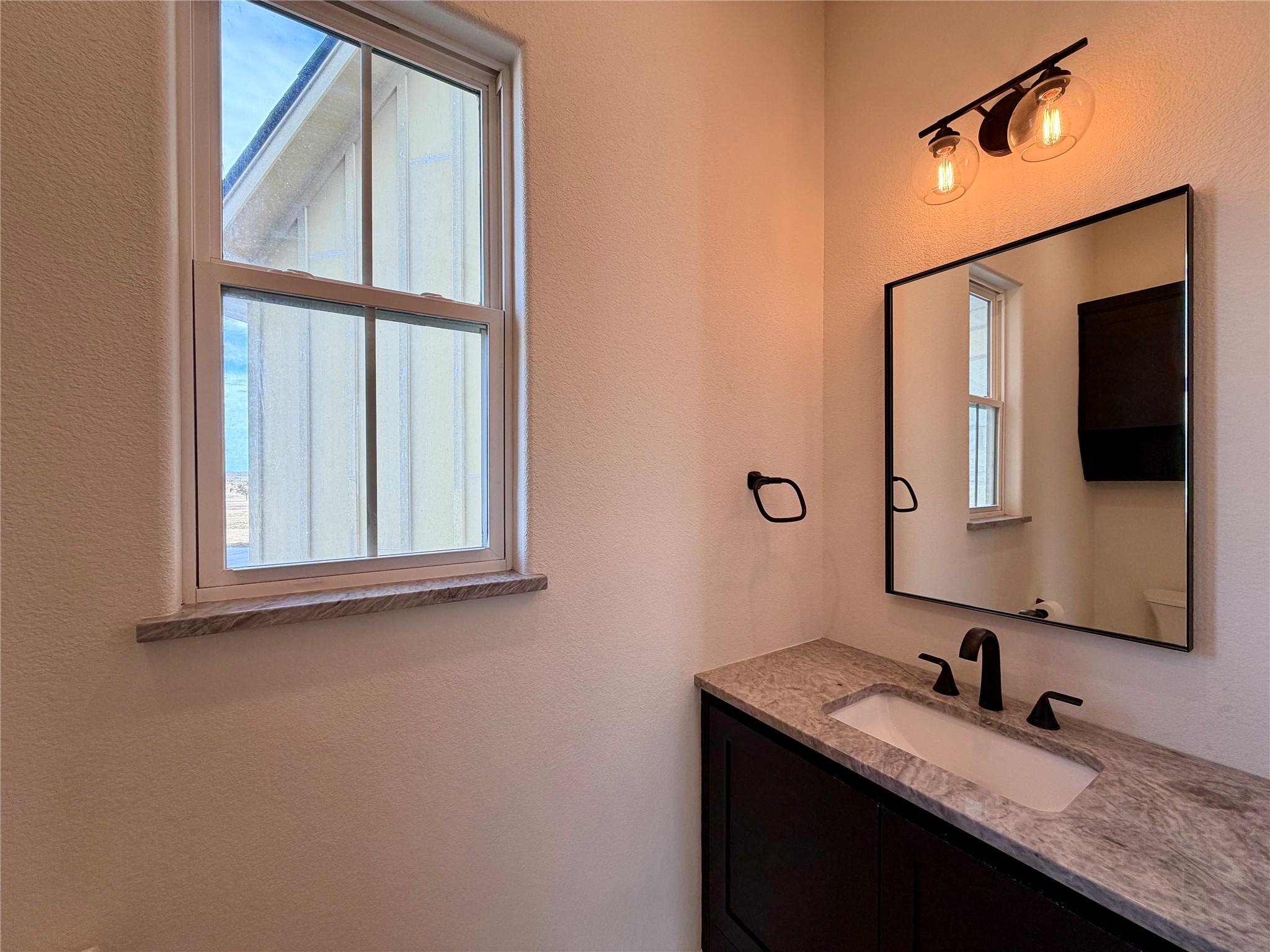 2798 Mockingbird Lane Moody TX 76557