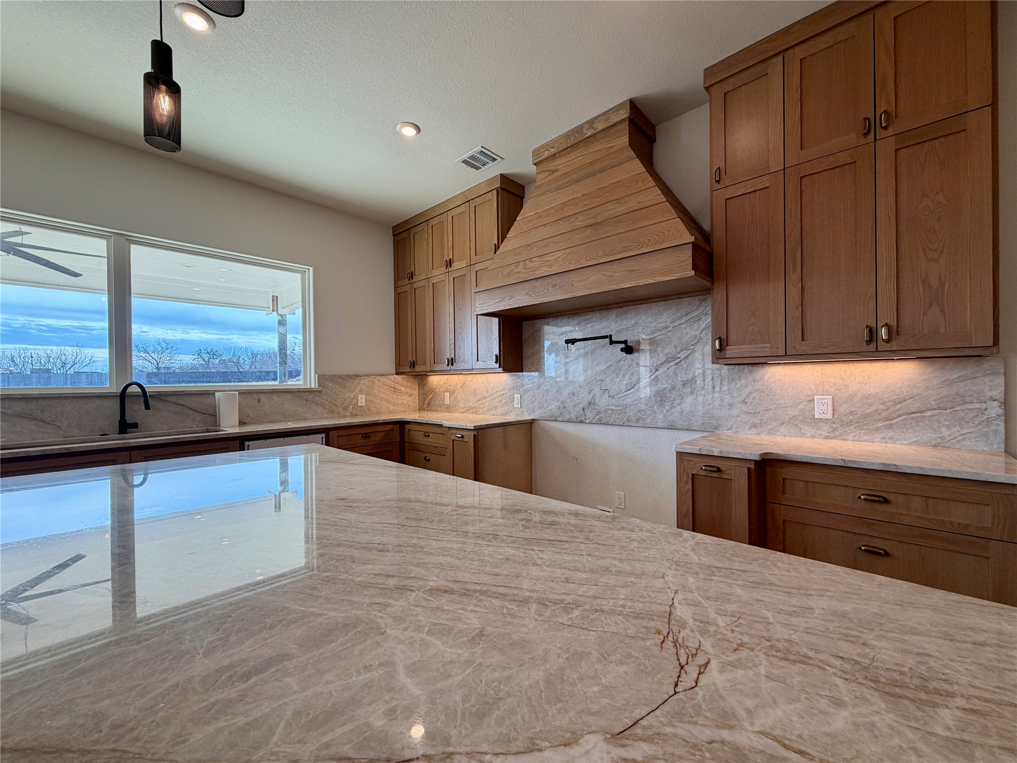 2798 Mockingbird Lane Moody TX 76557