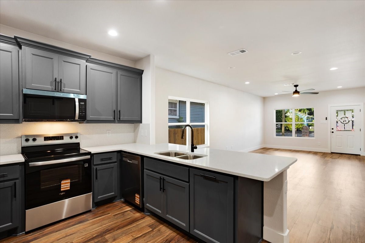 413 N Colbert Avenue Sherman TX 75090