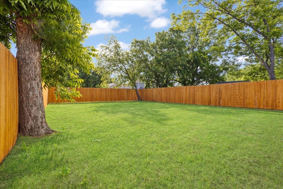 413 N Colbert Avenue Sherman TX 75090