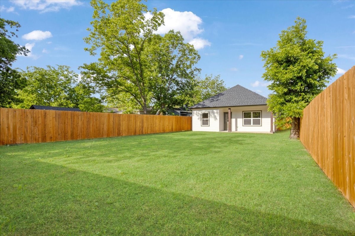 413 N Colbert Avenue Sherman TX 75090