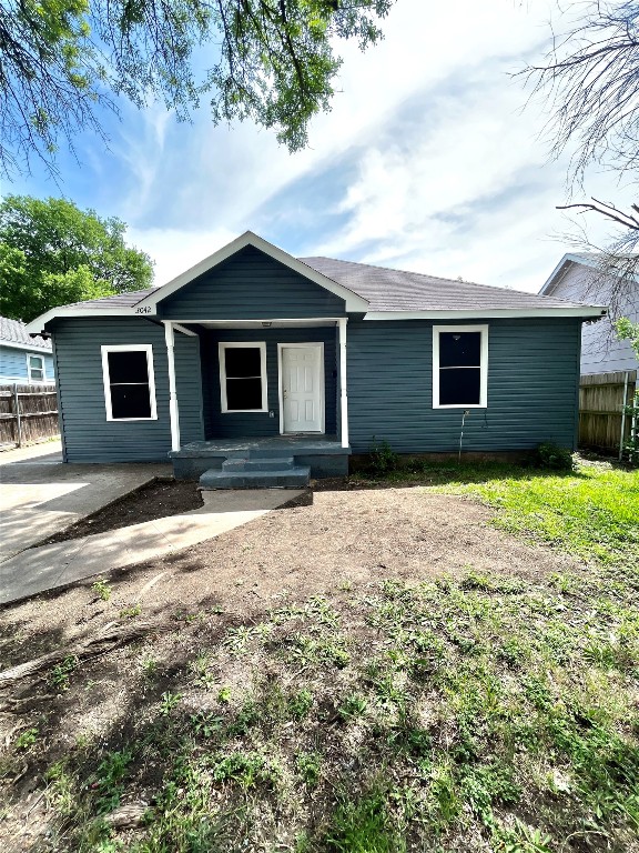 3042 Fernwood Avenue Dallas TX 75216