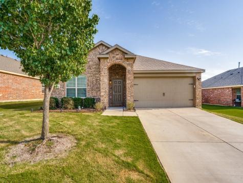 1434 Meadow Creek Drive Princeton TX 75407