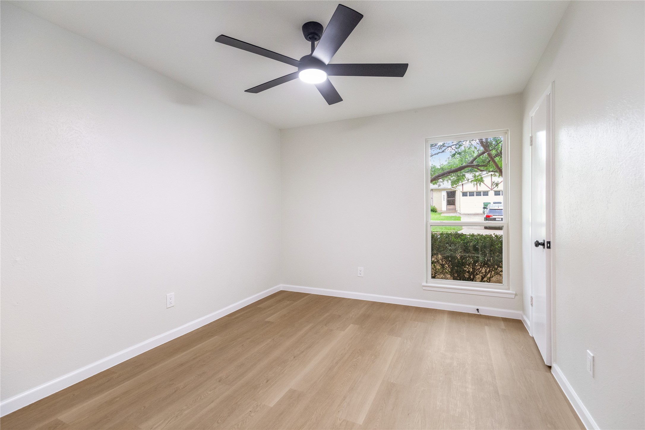 5406 Vermillion Trail Arlington TX 76017
