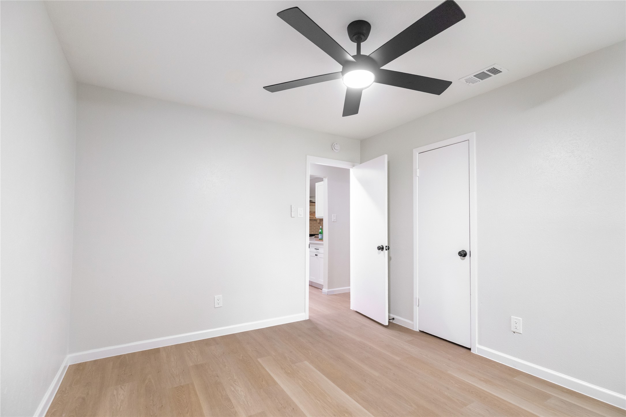 5406 Vermillion Trail Arlington TX 76017
