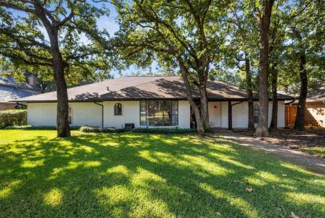 2114 Riverforest Drive Arlington TX 76017