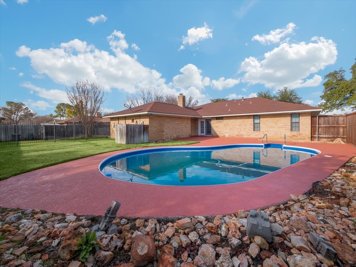 2316 Green Oaks Street Denton TX 76209
