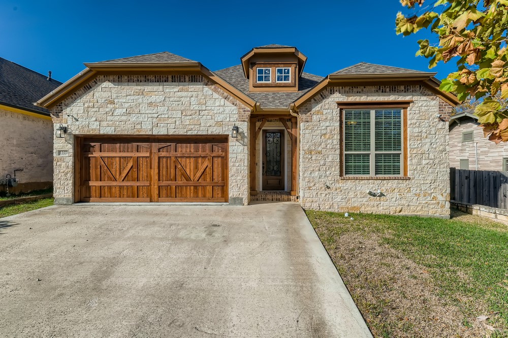 1523 Carson Street Dallas TX 75216