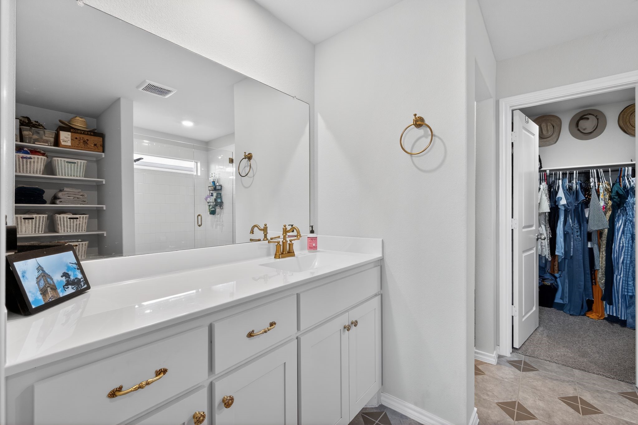 721 Whitecomb Lane Justin TX 76247