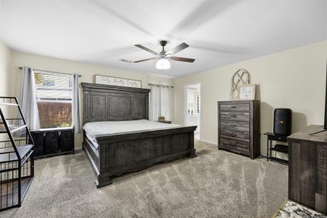 313 Angela Drive Burleson TX 76028