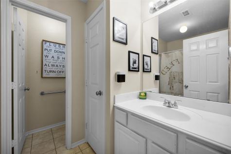 313 Angela Drive Burleson TX 76028