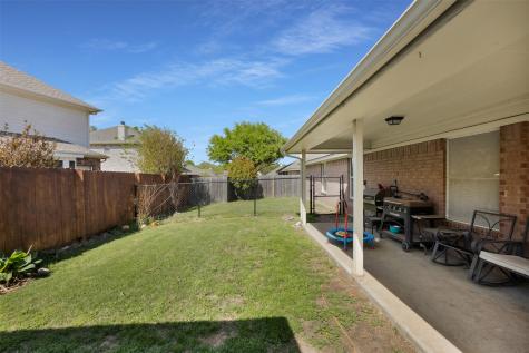 313 Angela Drive Burleson TX 76028