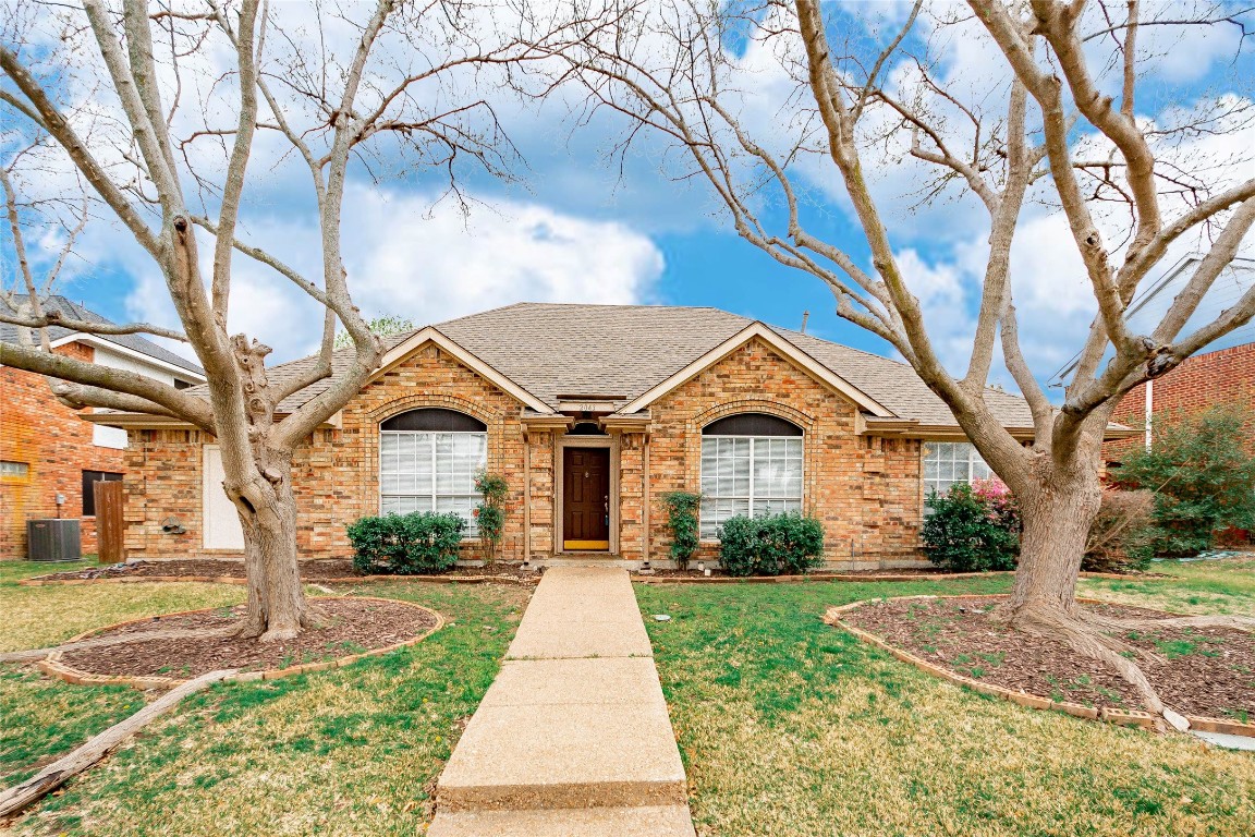 2043 Vista Drive Lewisville TX 75067