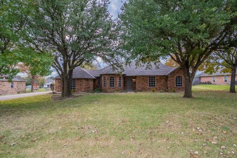921 Country Creek Lane Red Oak TX 75154