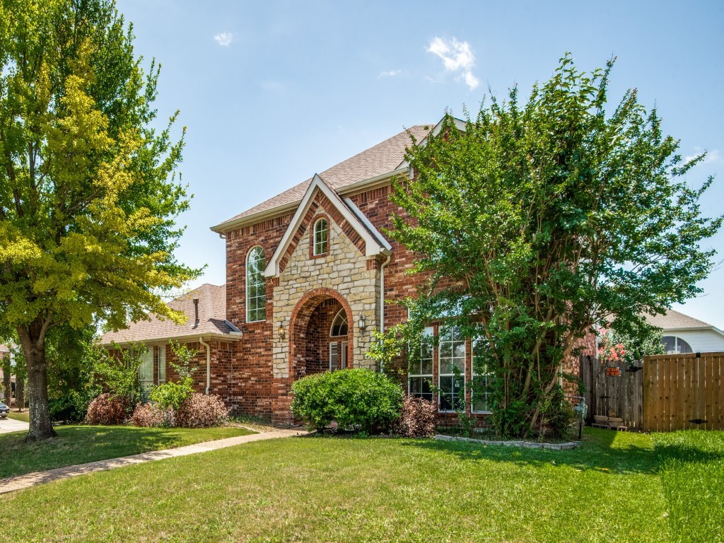 2603 Atrium Drive Grand Prairie TX 75052