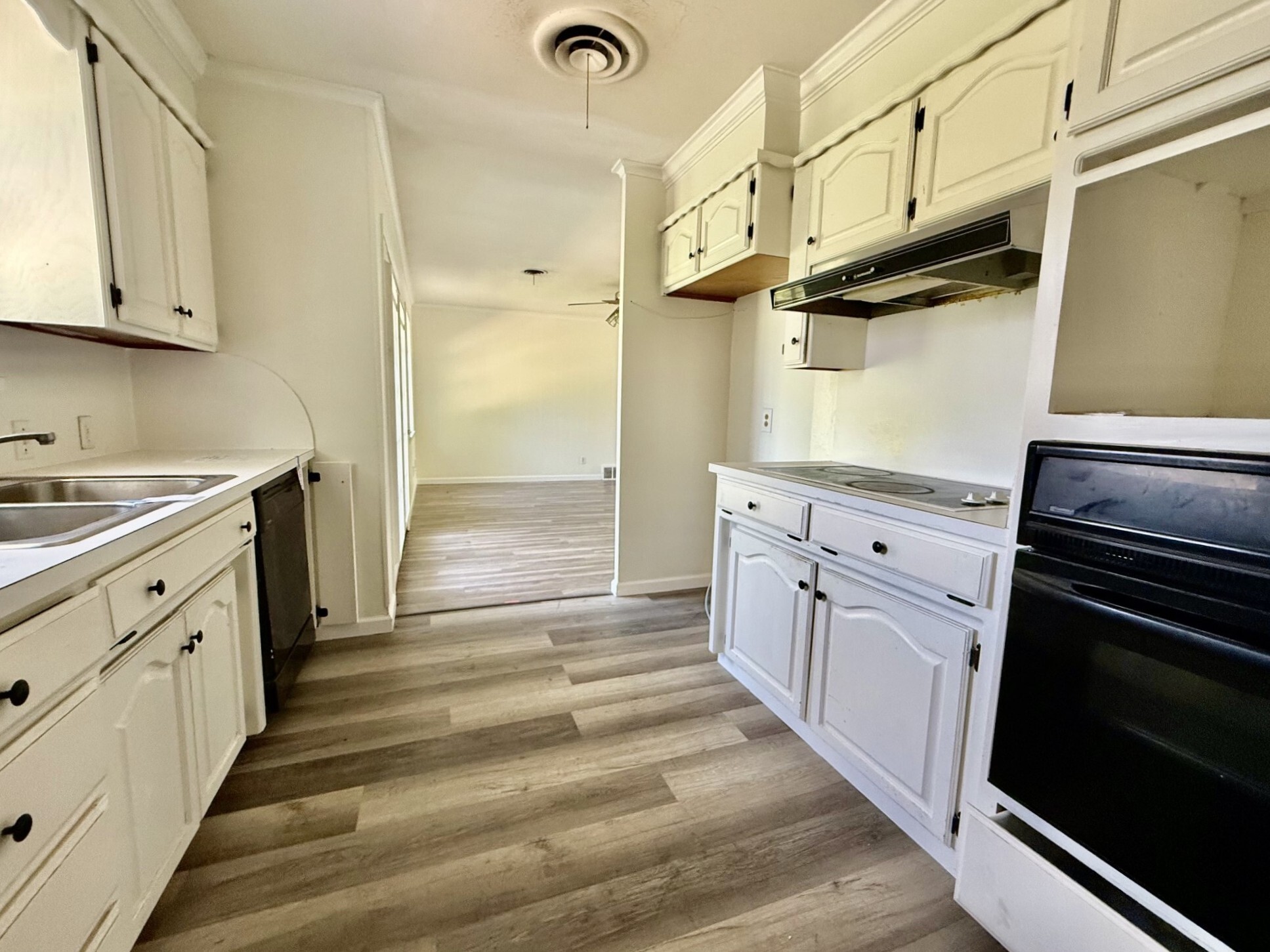 1114 Davis Street Cleburne TX 76033