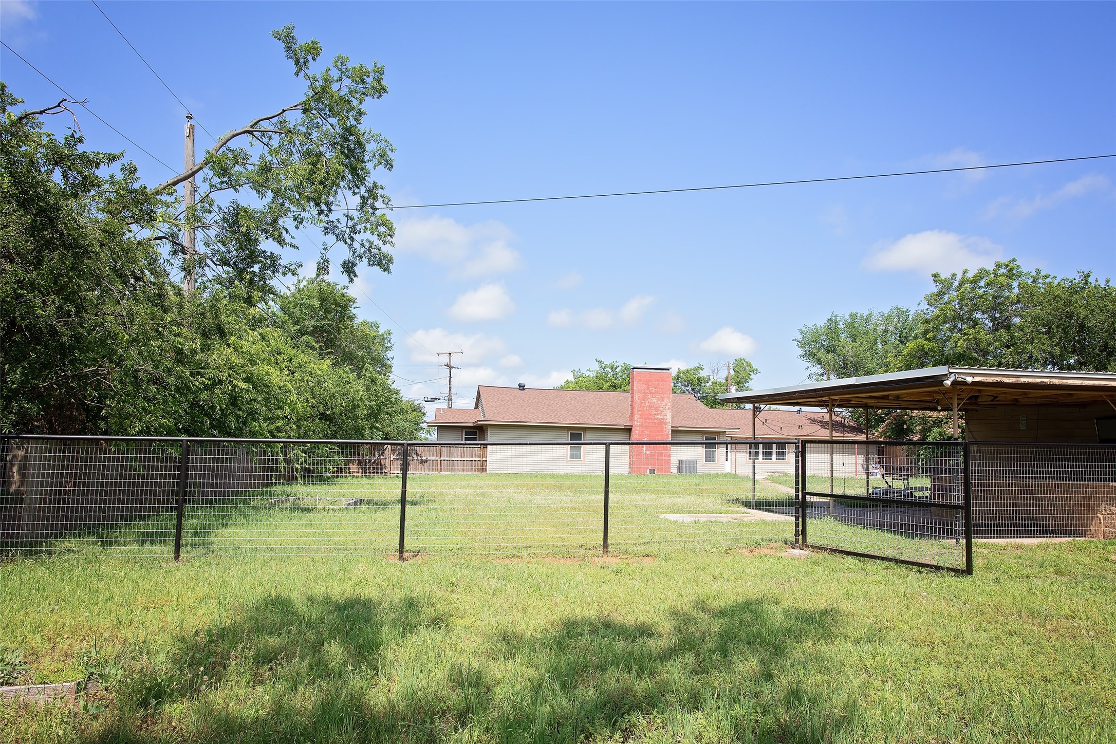 417 Summitt Avenue Graham TX 76450