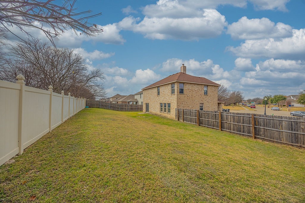332 Bob White Drive Red Oak TX 75154