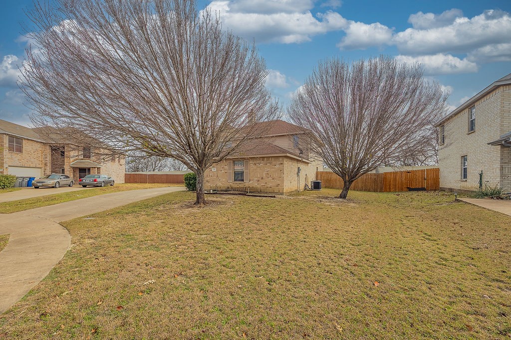 332 Bob White Drive Red Oak TX 75154