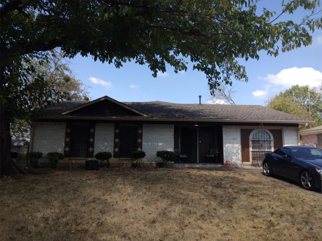2449 Miller Street Grand Prairie TX 75051
