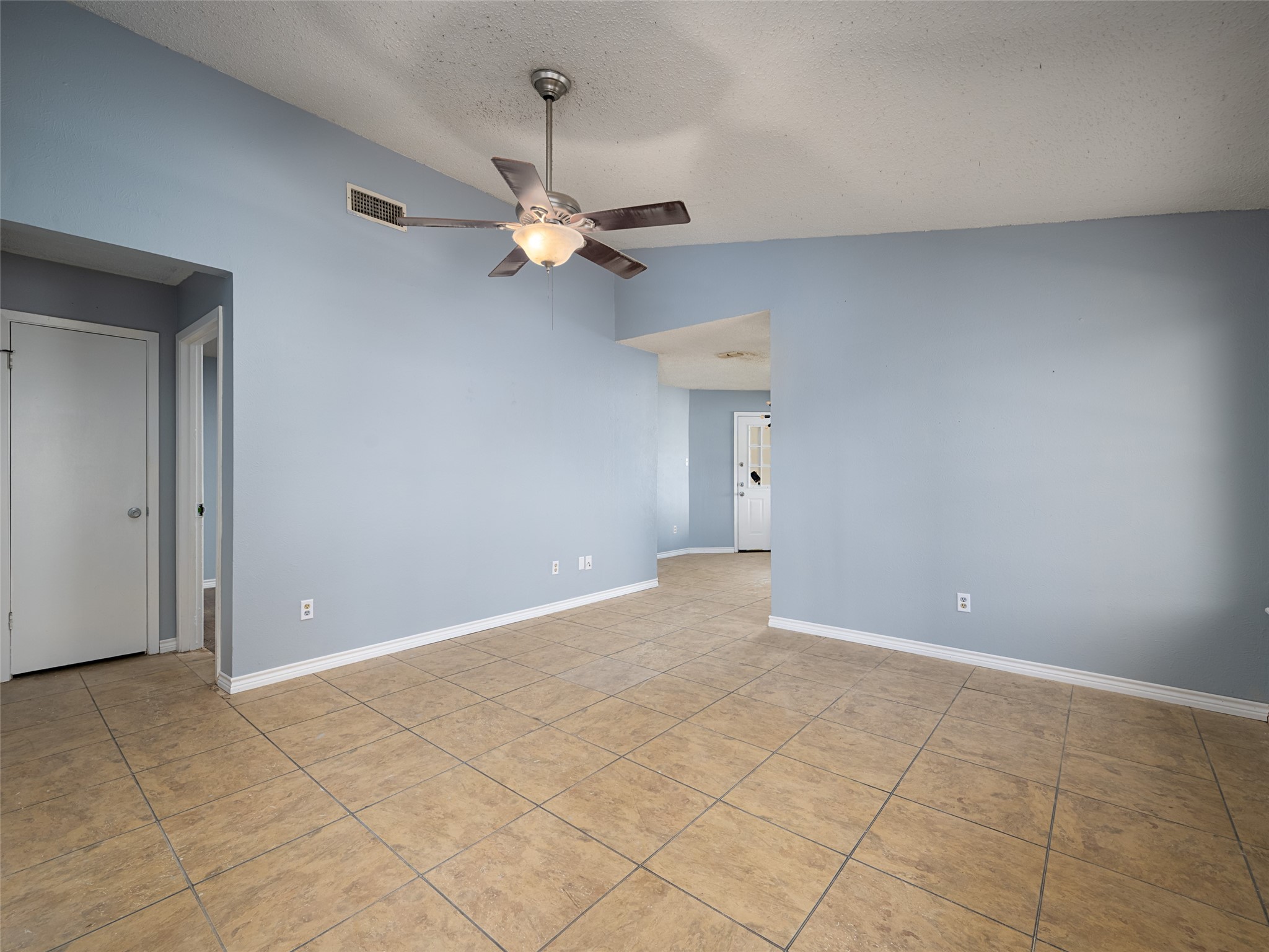 3604 Andrea Street Longview TX 75604
