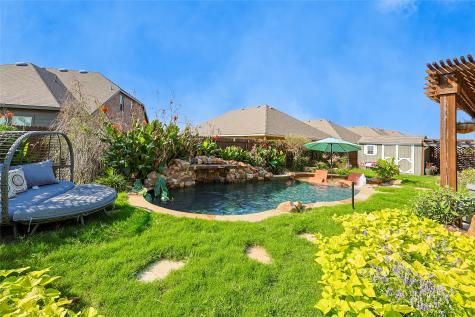462 Wintergreen Drive Waxahachie TX 75165