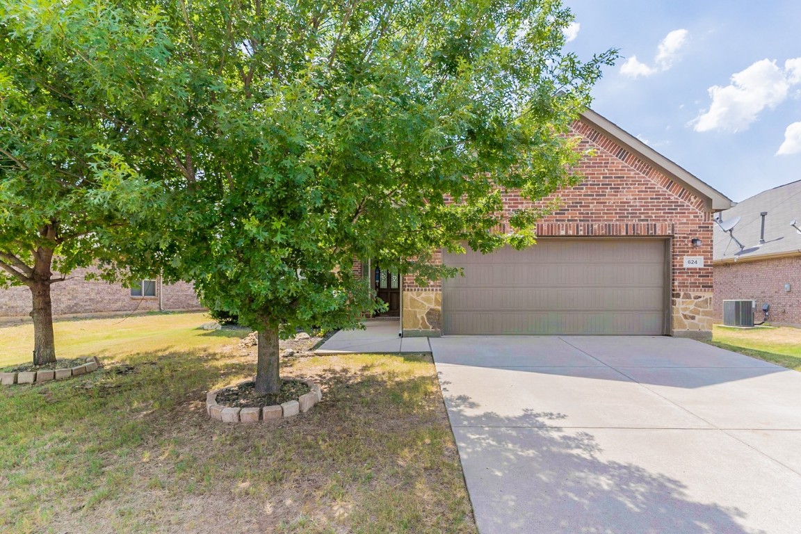 624 Swift Current Drive Crowley TX 76036