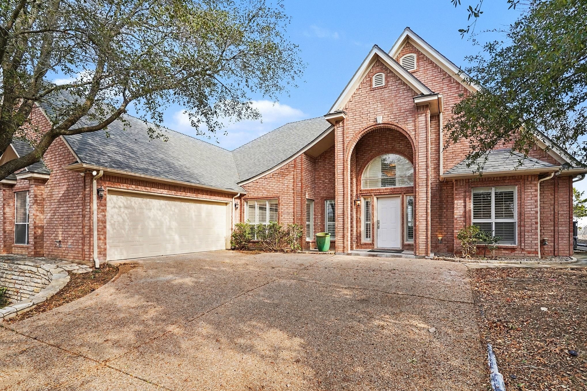 7006 Stone Bluff Court Granbury TX 76048
