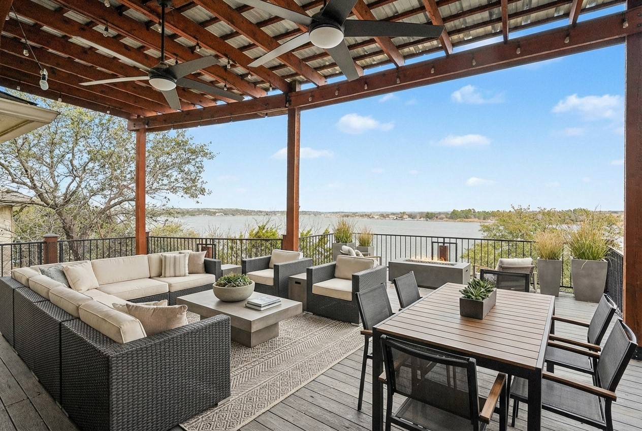 7006 Stone Bluff Court Granbury TX 76048