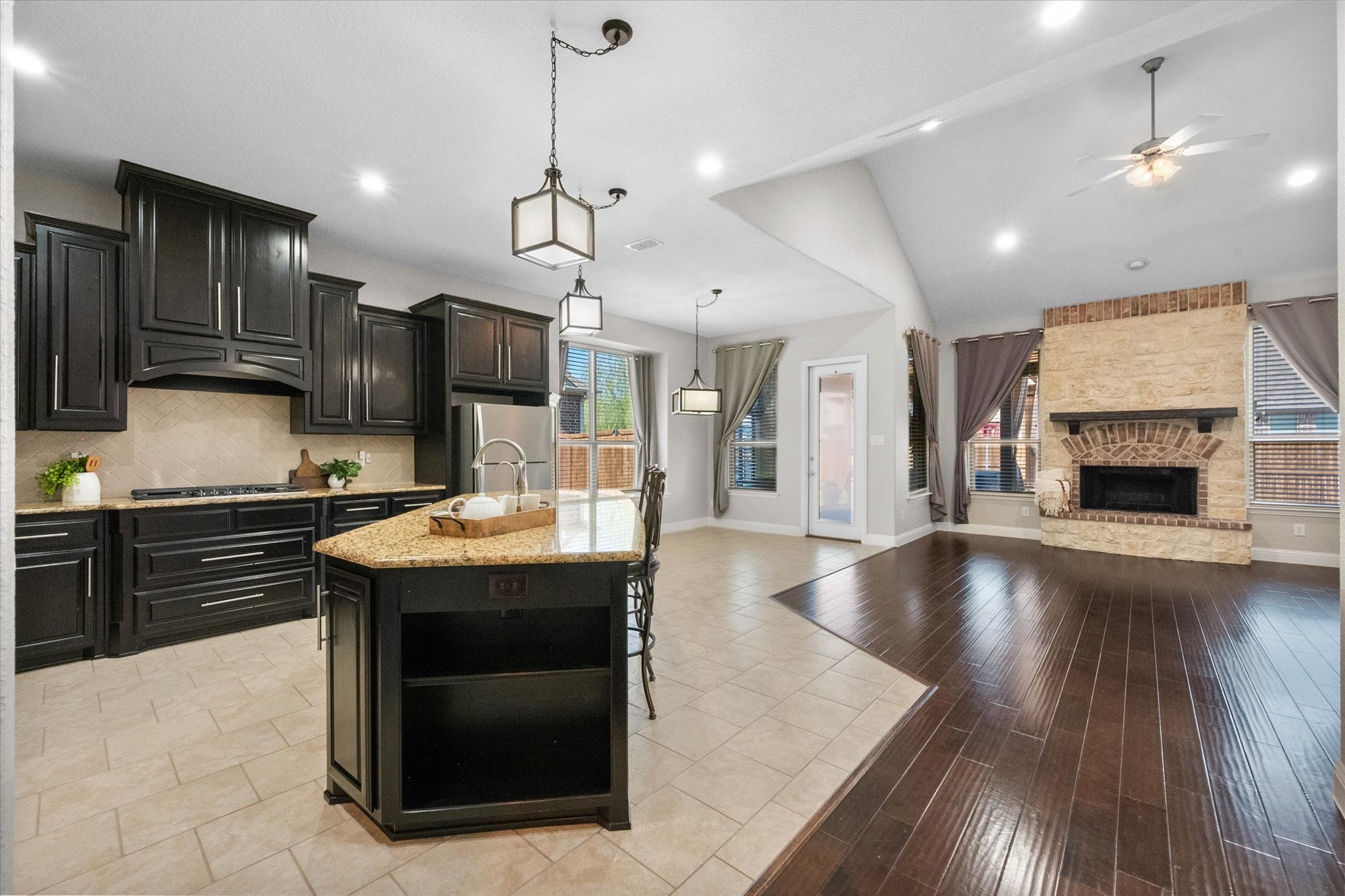 4517 Sunflower Drive Mansfield TX 76063