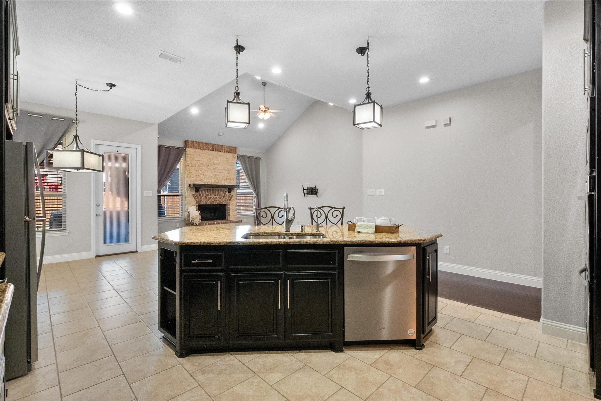 4517 Sunflower Drive Mansfield TX 76063