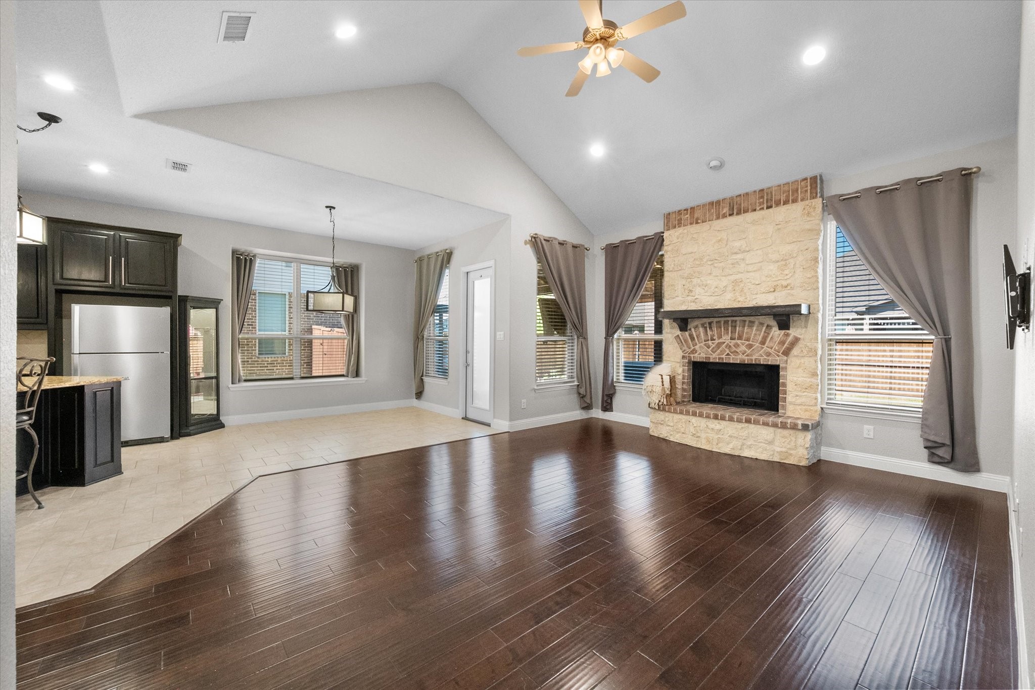 4517 Sunflower Drive Mansfield TX 76063