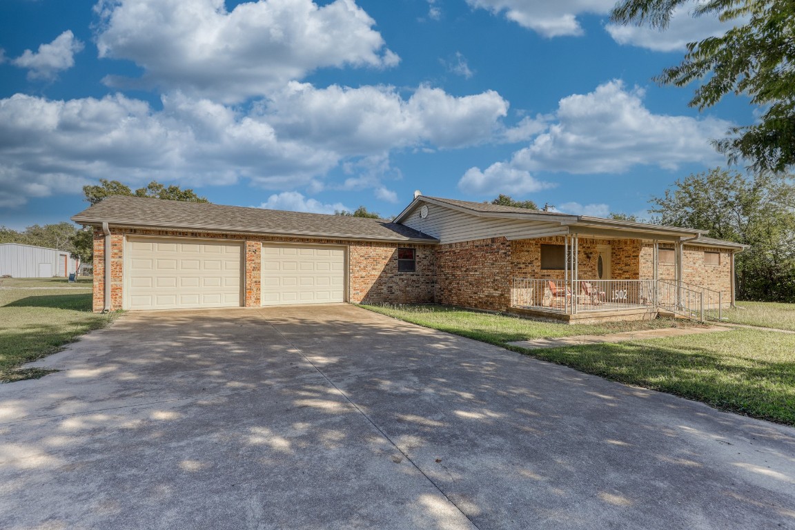 1502 Ragle Road Weatherford TX 76087