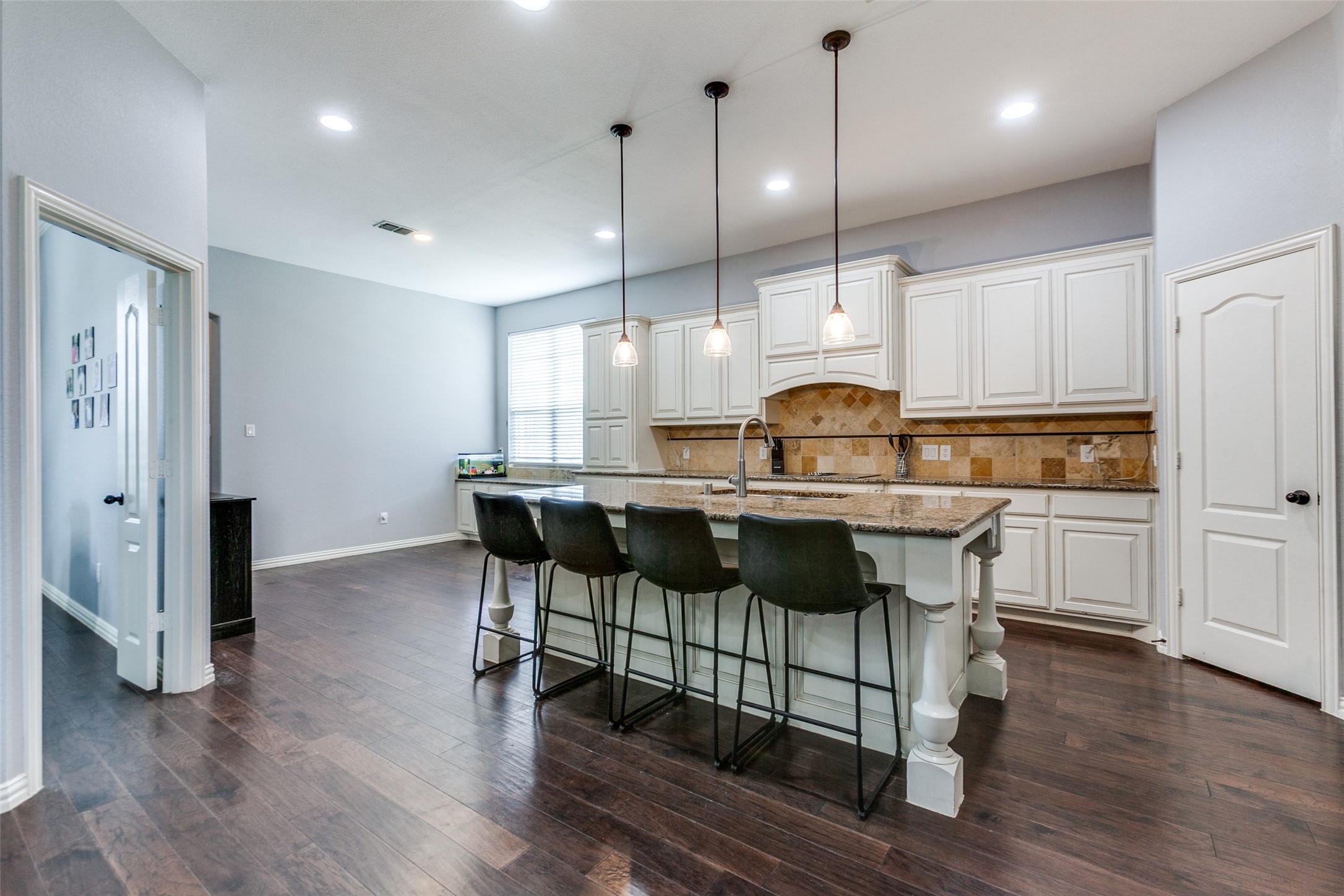 7811 Glen Hollow Lane Sachse TX 75048