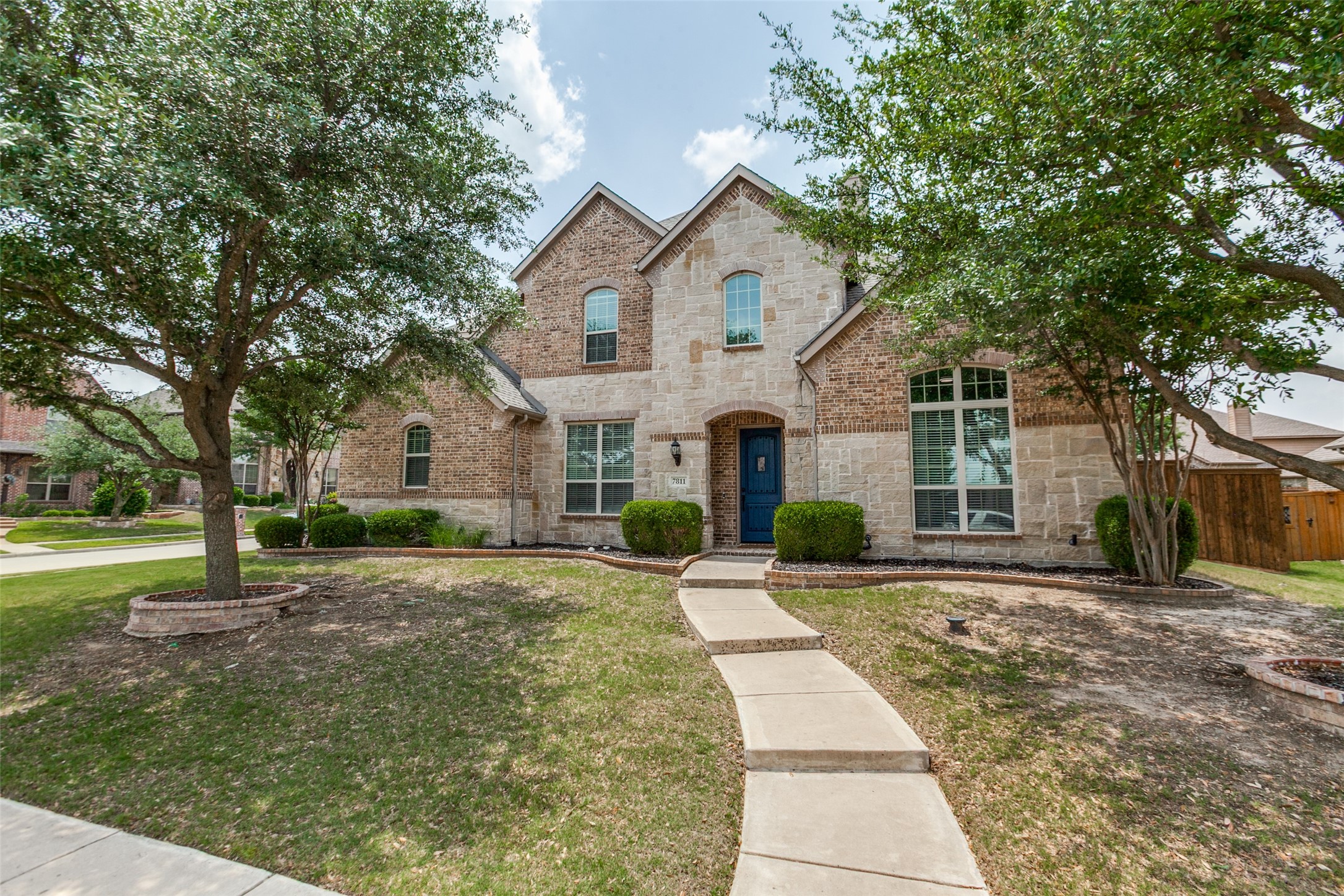 7811 Glen Hollow Lane Sachse TX 75048