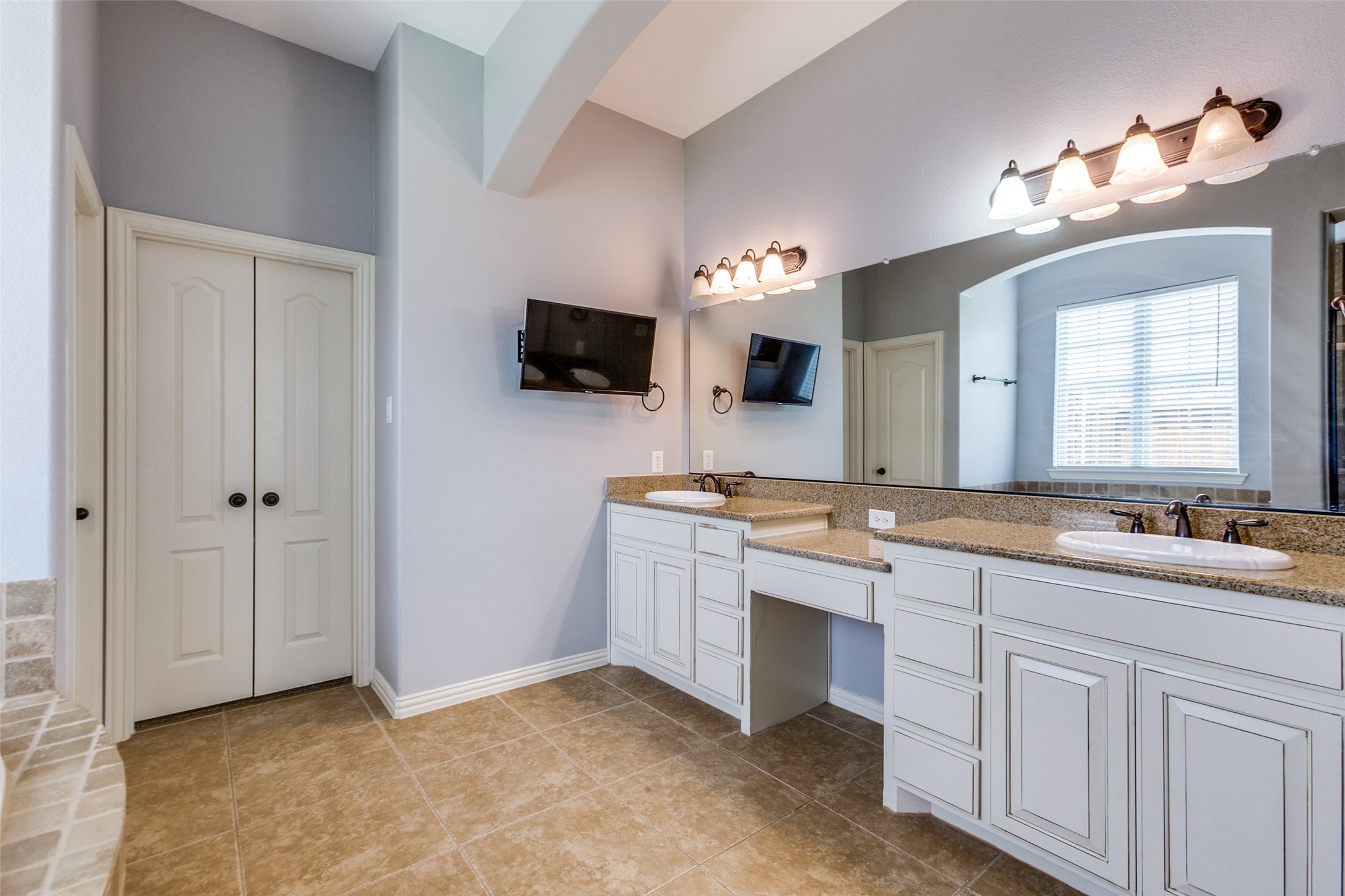 7811 Glen Hollow Lane Sachse TX 75048