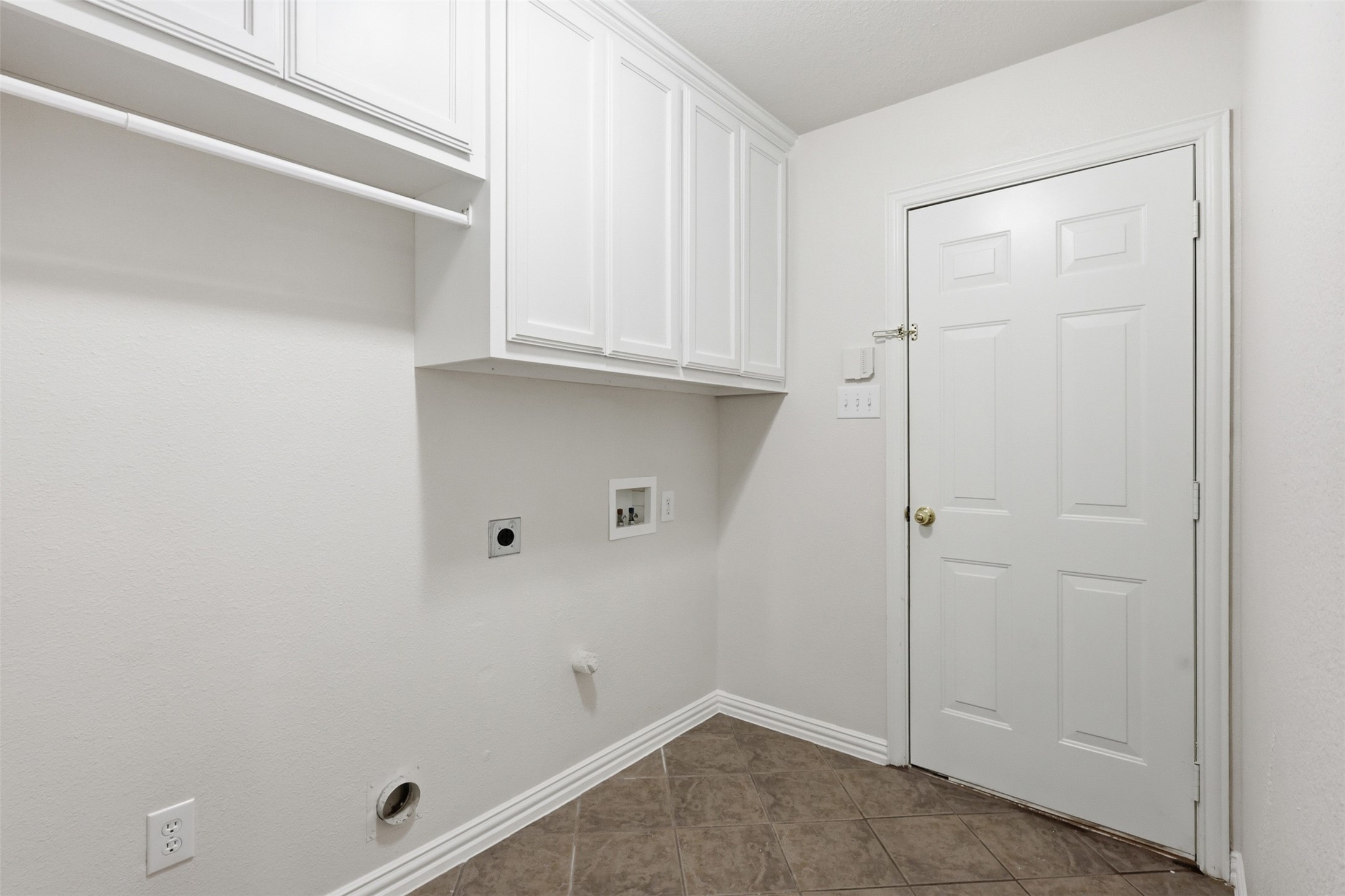 1313 Val Verde Court Denton TX 76210