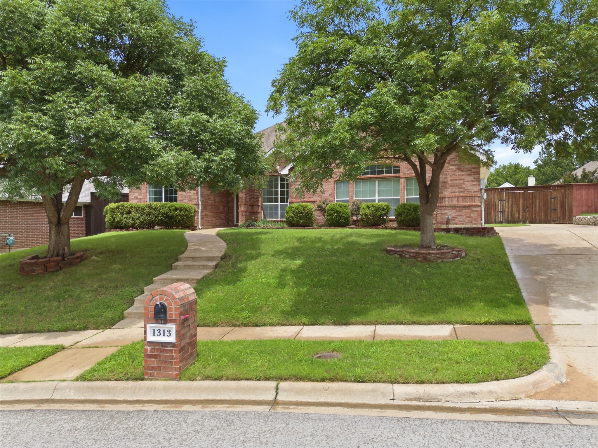 1313 Val Verde Court Denton TX 76210