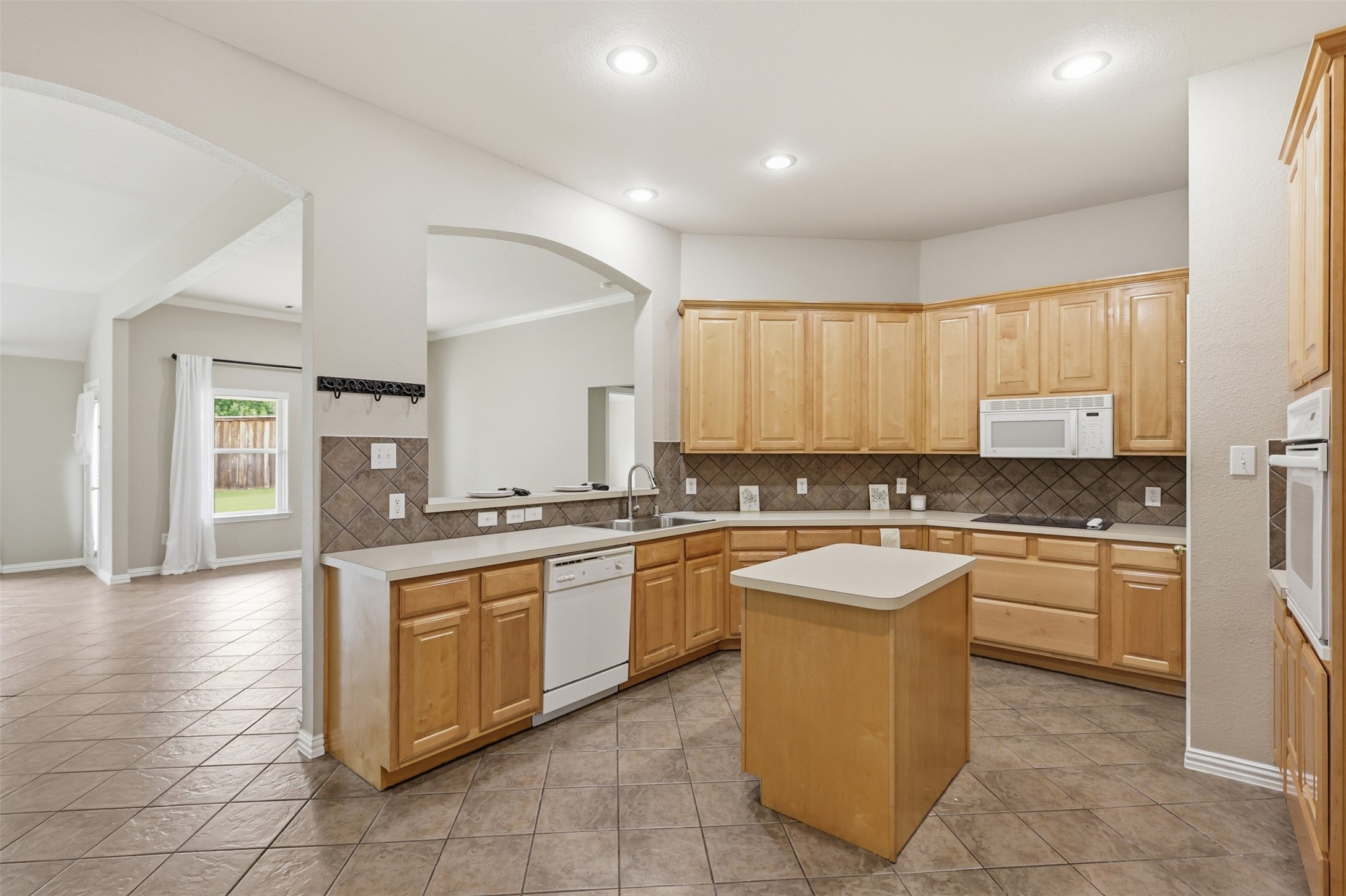 1313 Val Verde Court Denton TX 76210