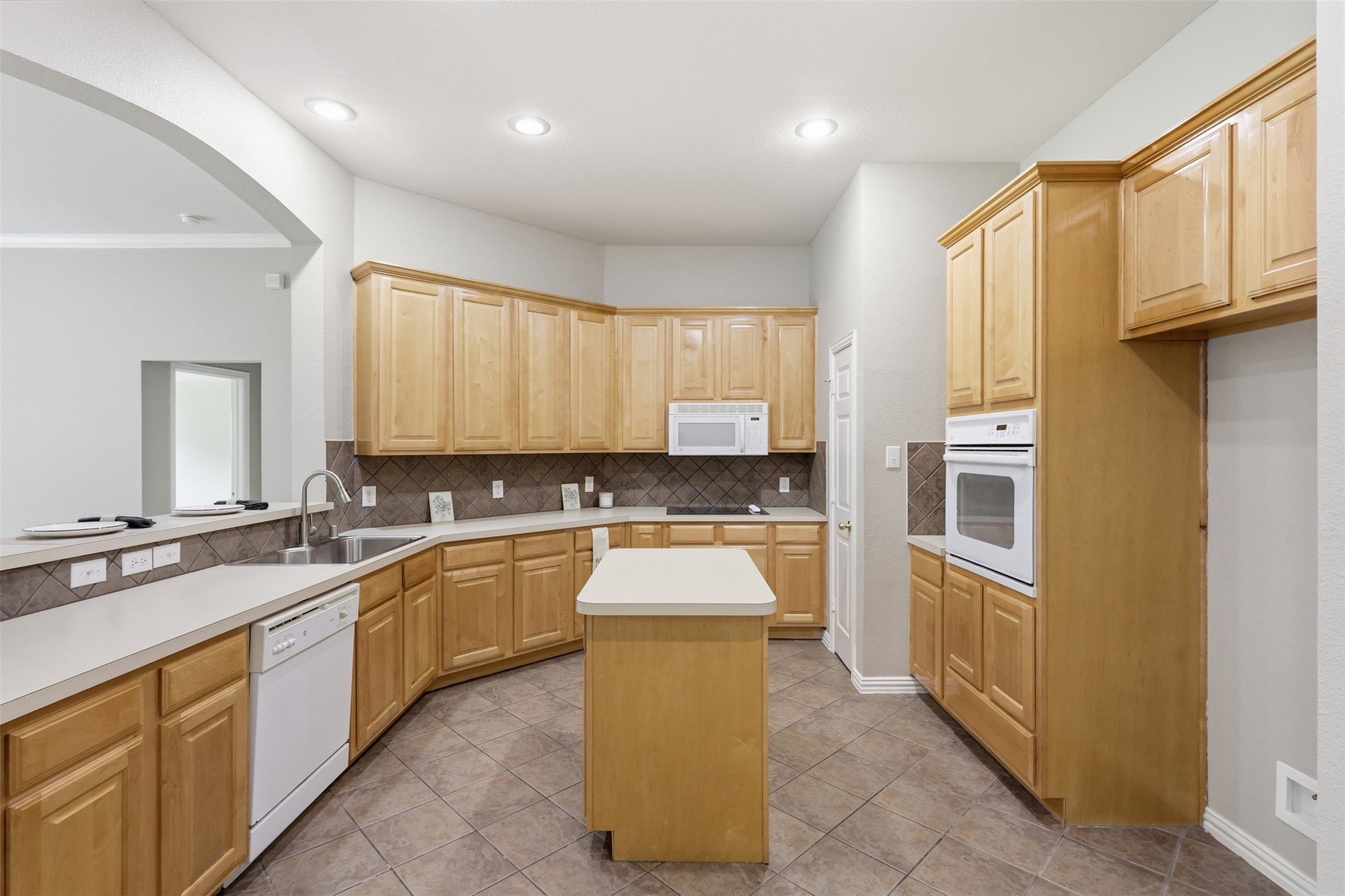 1313 Val Verde Court Denton TX 76210