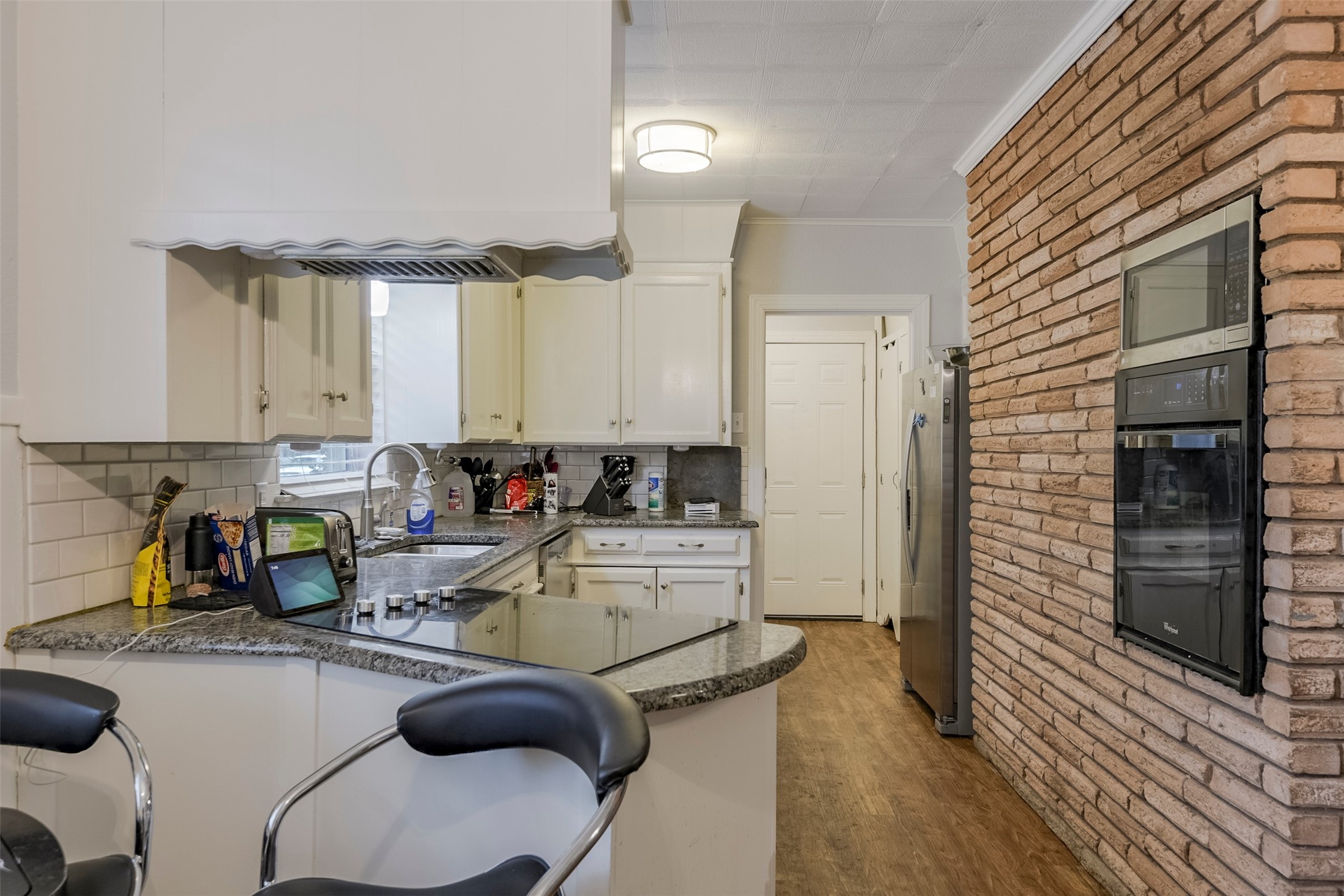 1200 Desiree Lane Hurst TX 76053