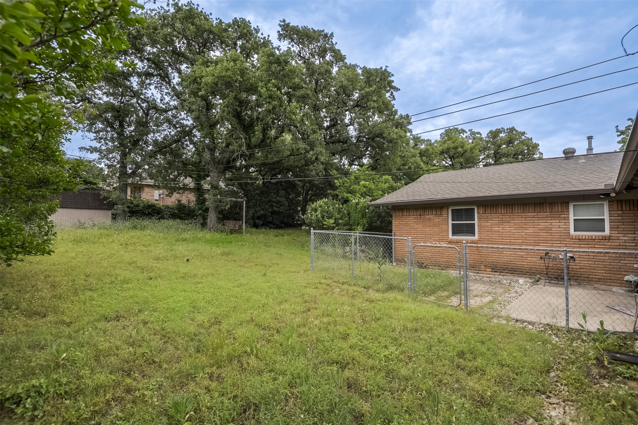 1200 Desiree Lane Hurst TX 76053