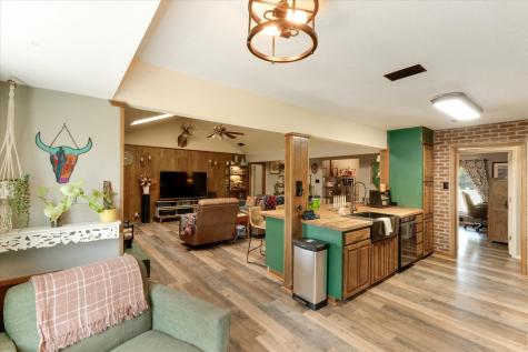 4513 Charles Court Benbrook TX 76116